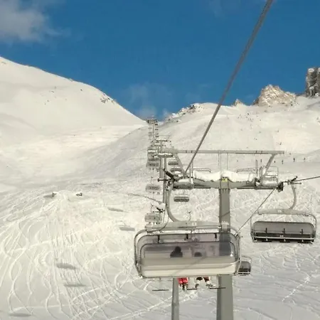 Skichaletcervinia In Out 8p Op Piste Nr. 5 Uitzicht Matterhorn Breuil-Cervinia